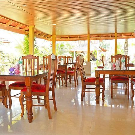 Pozhiyoram Ayurveda Beach Resort Alappuzha Екстериор снимка