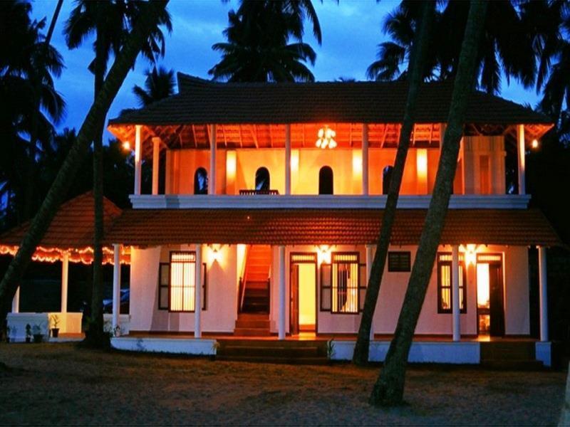 Pozhiyoram Ayurveda Beach Resort Alappuzha Екстериор снимка