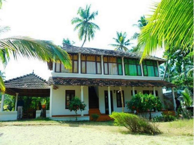 Pozhiyoram Ayurveda Beach Resort Alappuzha Екстериор снимка