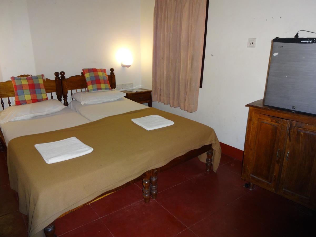 Pozhiyoram Ayurveda Beach Resort Alappuzha Екстериор снимка