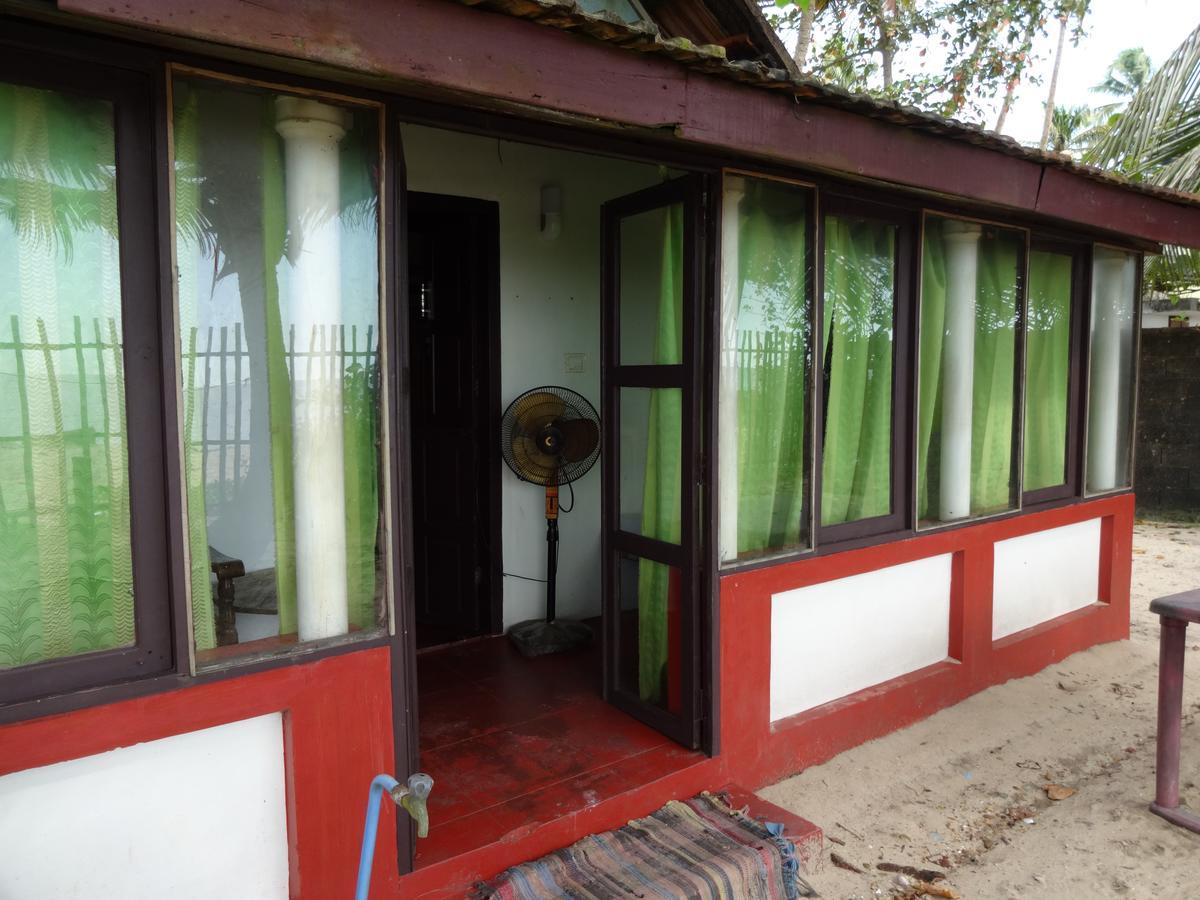 Pozhiyoram Ayurveda Beach Resort Alappuzha Екстериор снимка