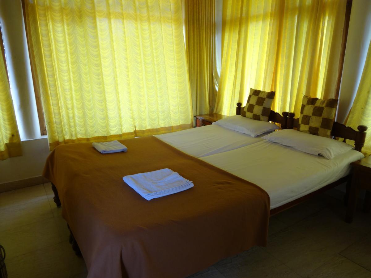 Pozhiyoram Ayurveda Beach Resort Alappuzha Екстериор снимка